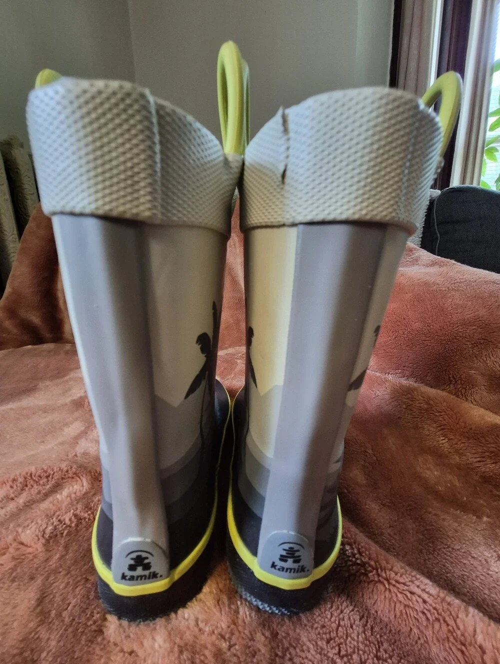 Kamik Dino Size 10 Toddler Rain Boots Like NEW